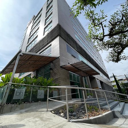 Hotel Bh El Poblado Medellín Eksteriør billede