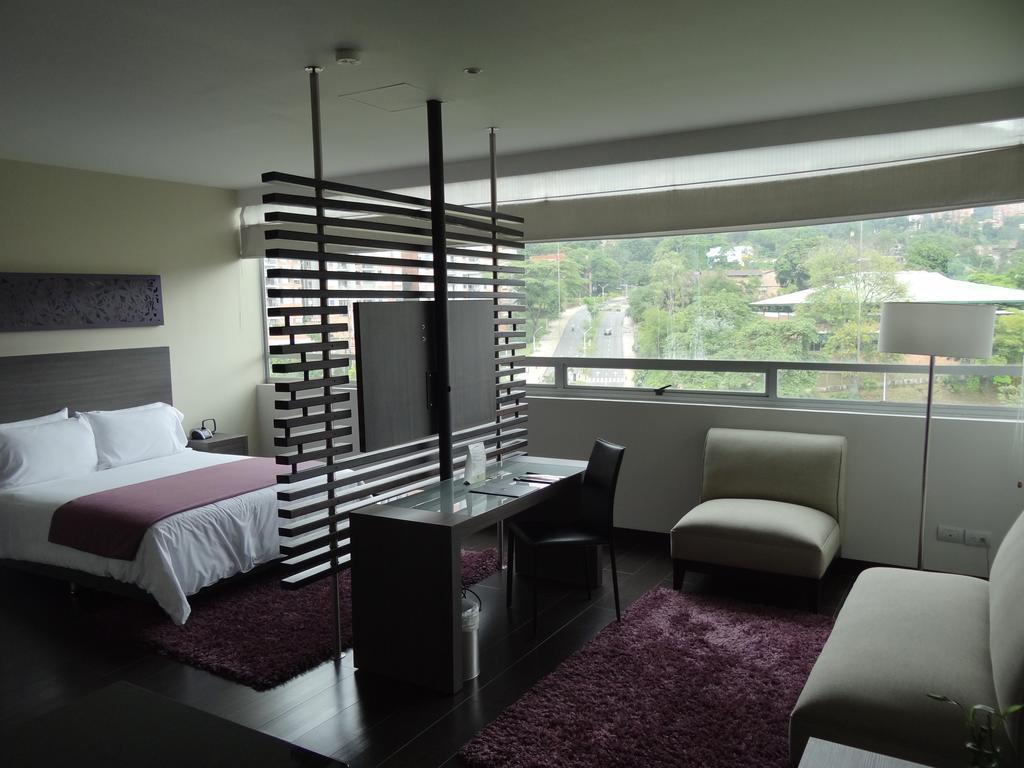 Hotel Bh El Poblado Medellín Eksteriør billede
