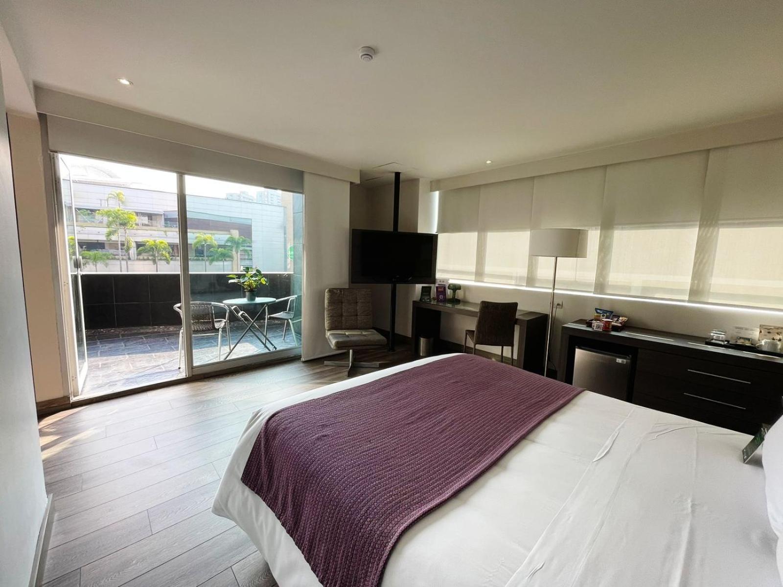 Hotel Bh El Poblado Medellín Eksteriør billede