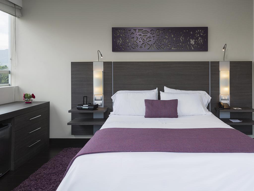 Hotel Bh El Poblado Medellín Eksteriør billede